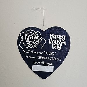 Mother's  Day  Heart